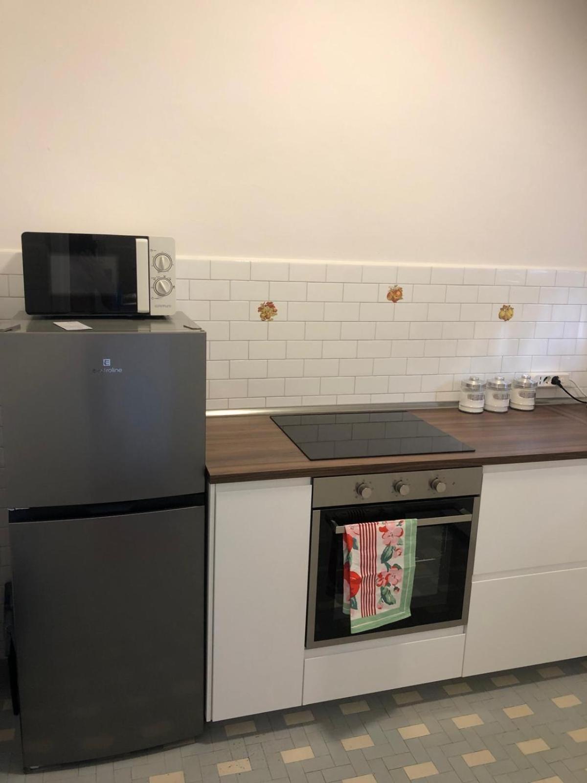 A 100 Mt Dalla Apartment *